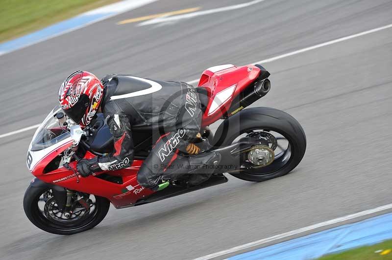 Motorcycle action photographs;donington;donington park leicestershire;donington photographs;event digital images;eventdigitalimages;no limits trackday;peter wileman photography;trackday;trackday digital images;trackday photos