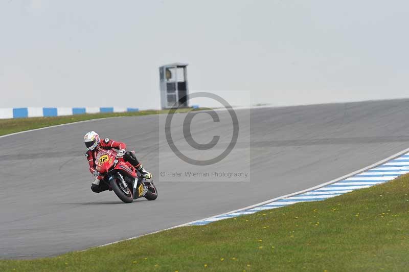 Motorcycle action photographs;donington;donington park leicestershire;donington photographs;event digital images;eventdigitalimages;no limits trackday;peter wileman photography;trackday;trackday digital images;trackday photos