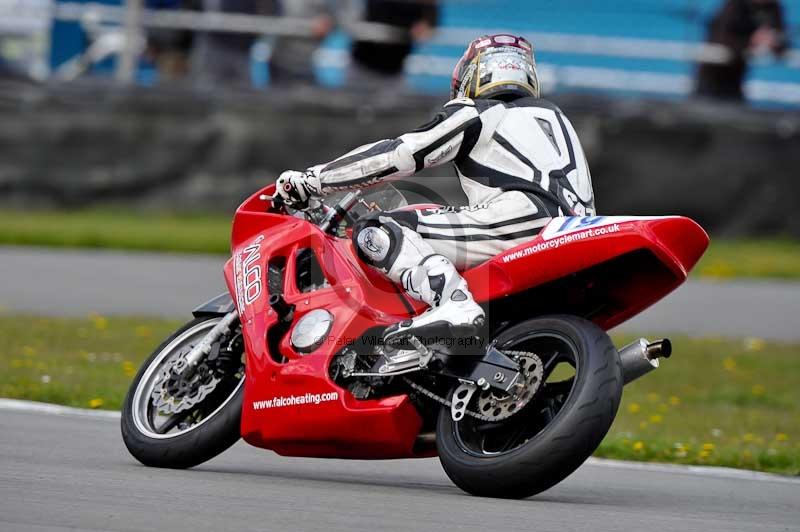 Motorcycle action photographs;donington;donington park leicestershire;donington photographs;event digital images;eventdigitalimages;no limits trackday;peter wileman photography;trackday;trackday digital images;trackday photos