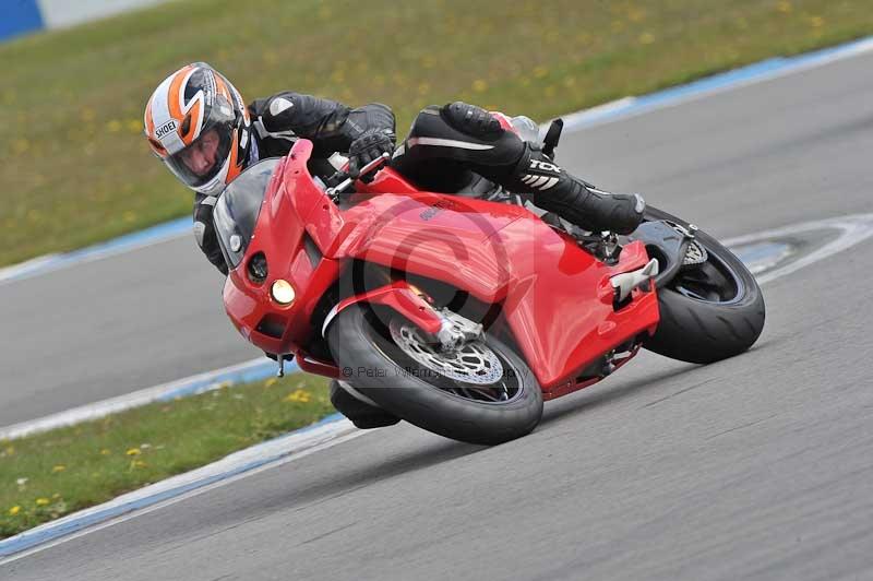 Motorcycle action photographs;donington;donington park leicestershire;donington photographs;event digital images;eventdigitalimages;no limits trackday;peter wileman photography;trackday;trackday digital images;trackday photos