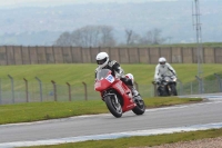 Motorcycle-action-photographs;donington;donington-park-leicestershire;donington-photographs;event-digital-images;eventdigitalimages;no-limits-trackday;peter-wileman-photography;trackday;trackday-digital-images;trackday-photos