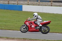 Motorcycle-action-photographs;donington;donington-park-leicestershire;donington-photographs;event-digital-images;eventdigitalimages;no-limits-trackday;peter-wileman-photography;trackday;trackday-digital-images;trackday-photos