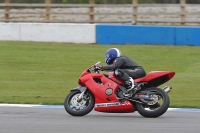 Motorcycle-action-photographs;donington;donington-park-leicestershire;donington-photographs;event-digital-images;eventdigitalimages;no-limits-trackday;peter-wileman-photography;trackday;trackday-digital-images;trackday-photos