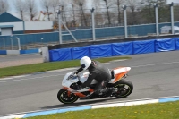 Motorcycle-action-photographs;donington;donington-park-leicestershire;donington-photographs;event-digital-images;eventdigitalimages;no-limits-trackday;peter-wileman-photography;trackday;trackday-digital-images;trackday-photos