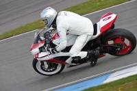 Motorcycle-action-photographs;donington;donington-park-leicestershire;donington-photographs;event-digital-images;eventdigitalimages;no-limits-trackday;peter-wileman-photography;trackday;trackday-digital-images;trackday-photos