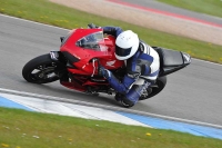 Motorcycle-action-photographs;donington;donington-park-leicestershire;donington-photographs;event-digital-images;eventdigitalimages;no-limits-trackday;peter-wileman-photography;trackday;trackday-digital-images;trackday-photos