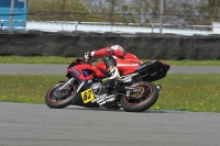 Motorcycle-action-photographs;donington;donington-park-leicestershire;donington-photographs;event-digital-images;eventdigitalimages;no-limits-trackday;peter-wileman-photography;trackday;trackday-digital-images;trackday-photos