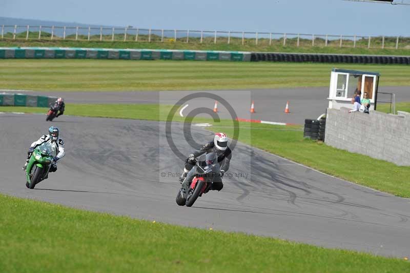 Motorcycle action photographs;anglesey circuit;anglesey trackday photographs;event digital images;eventdigitalimages;no limits trackday;oulton park circuit cheshire;peter wileman photography;trackday;trackday digital images;trackday photos;ty croes circuit wales