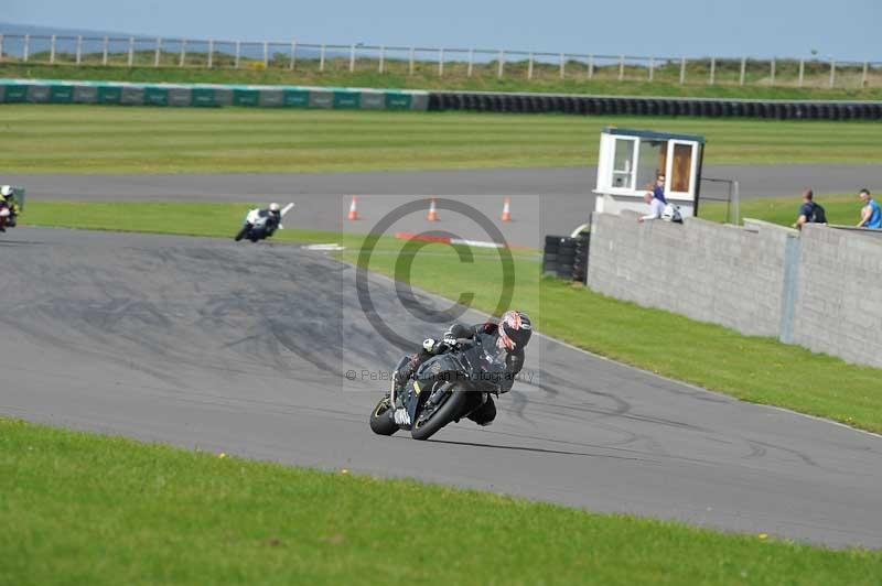 Motorcycle action photographs;anglesey circuit;anglesey trackday photographs;event digital images;eventdigitalimages;no limits trackday;oulton park circuit cheshire;peter wileman photography;trackday;trackday digital images;trackday photos;ty croes circuit wales