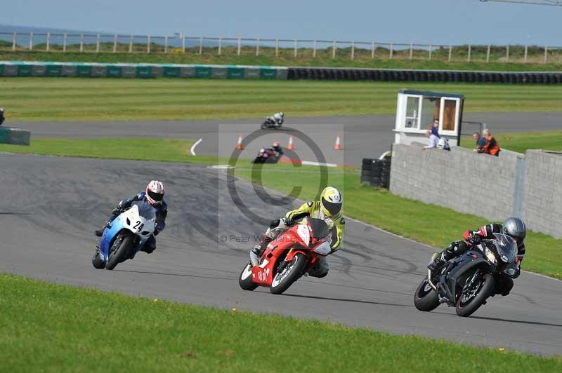 Motorcycle action photographs;anglesey circuit;anglesey trackday photographs;event digital images;eventdigitalimages;no limits trackday;oulton park circuit cheshire;peter wileman photography;trackday;trackday digital images;trackday photos;ty croes circuit wales