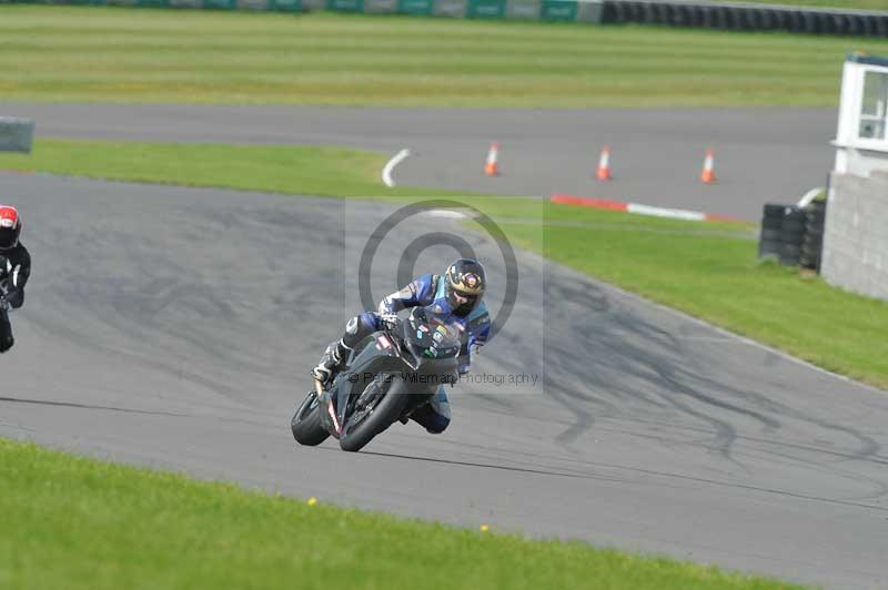 Motorcycle action photographs;anglesey circuit;anglesey trackday photographs;event digital images;eventdigitalimages;no limits trackday;oulton park circuit cheshire;peter wileman photography;trackday;trackday digital images;trackday photos;ty croes circuit wales