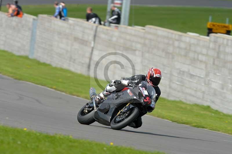 Motorcycle action photographs;anglesey circuit;anglesey trackday photographs;event digital images;eventdigitalimages;no limits trackday;oulton park circuit cheshire;peter wileman photography;trackday;trackday digital images;trackday photos;ty croes circuit wales