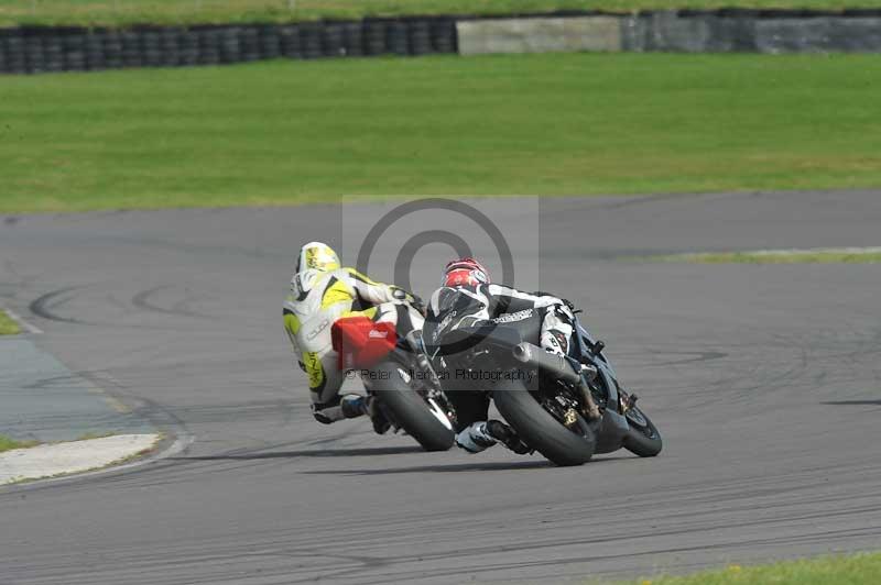 Motorcycle action photographs;anglesey circuit;anglesey trackday photographs;event digital images;eventdigitalimages;no limits trackday;oulton park circuit cheshire;peter wileman photography;trackday;trackday digital images;trackday photos;ty croes circuit wales