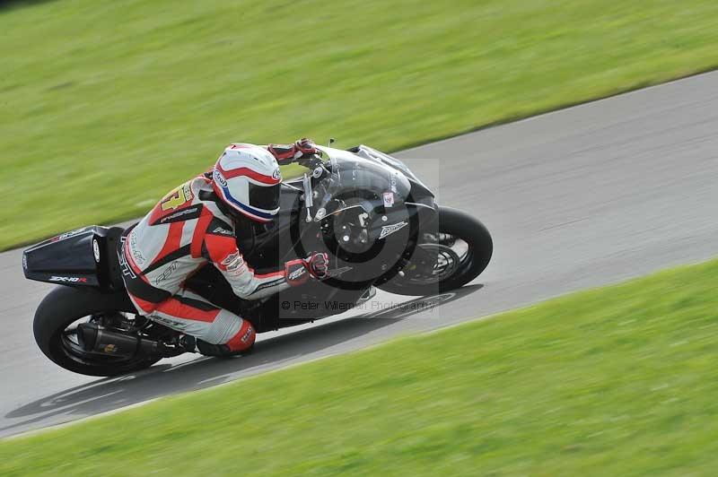 Motorcycle action photographs;anglesey circuit;anglesey trackday photographs;event digital images;eventdigitalimages;no limits trackday;oulton park circuit cheshire;peter wileman photography;trackday;trackday digital images;trackday photos;ty croes circuit wales