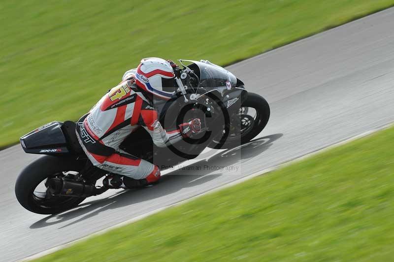 Motorcycle action photographs;anglesey circuit;anglesey trackday photographs;event digital images;eventdigitalimages;no limits trackday;oulton park circuit cheshire;peter wileman photography;trackday;trackday digital images;trackday photos;ty croes circuit wales