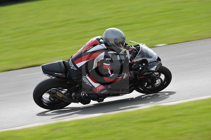 Motorcycle action photographs;anglesey circuit;anglesey trackday photographs;event digital images;eventdigitalimages;no limits trackday;oulton park circuit cheshire;peter wileman photography;trackday;trackday digital images;trackday photos;ty croes circuit wales