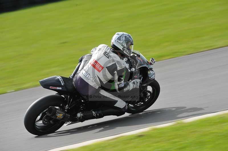 Motorcycle action photographs;anglesey circuit;anglesey trackday photographs;event digital images;eventdigitalimages;no limits trackday;oulton park circuit cheshire;peter wileman photography;trackday;trackday digital images;trackday photos;ty croes circuit wales