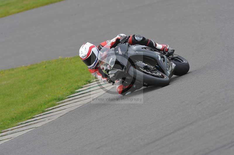 Motorcycle action photographs;anglesey circuit;anglesey trackday photographs;event digital images;eventdigitalimages;no limits trackday;oulton park circuit cheshire;peter wileman photography;trackday;trackday digital images;trackday photos;ty croes circuit wales