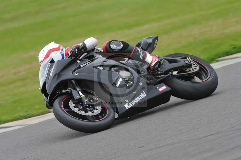 Motorcycle action photographs;anglesey circuit;anglesey trackday photographs;event digital images;eventdigitalimages;no limits trackday;oulton park circuit cheshire;peter wileman photography;trackday;trackday digital images;trackday photos;ty croes circuit wales