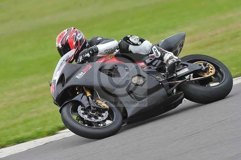 Motorcycle action photographs;anglesey circuit;anglesey trackday photographs;event digital images;eventdigitalimages;no limits trackday;oulton park circuit cheshire;peter wileman photography;trackday;trackday digital images;trackday photos;ty croes circuit wales