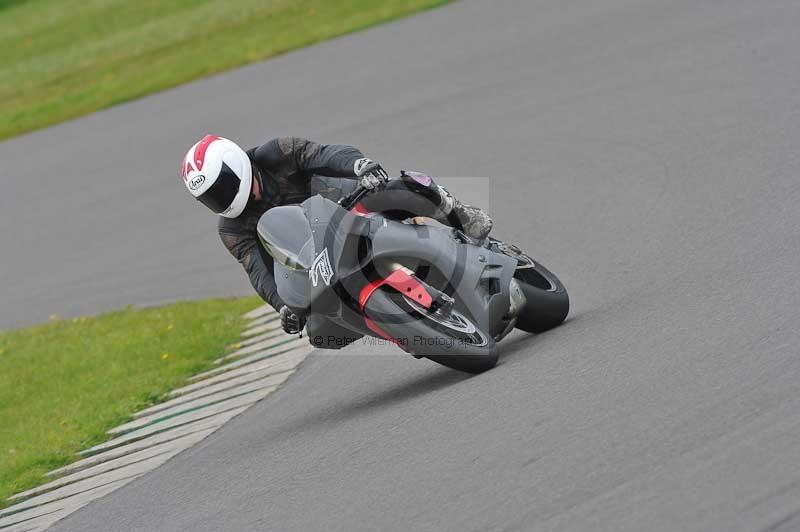 Motorcycle action photographs;anglesey circuit;anglesey trackday photographs;event digital images;eventdigitalimages;no limits trackday;oulton park circuit cheshire;peter wileman photography;trackday;trackday digital images;trackday photos;ty croes circuit wales