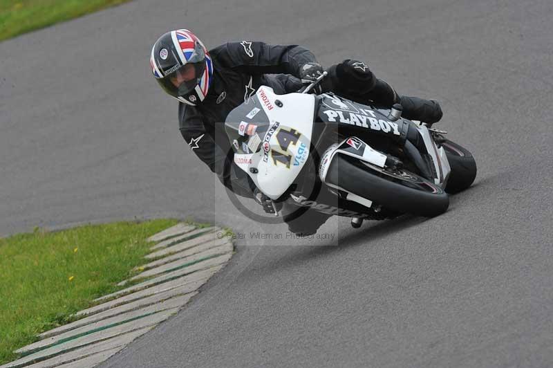 Motorcycle action photographs;anglesey circuit;anglesey trackday photographs;event digital images;eventdigitalimages;no limits trackday;oulton park circuit cheshire;peter wileman photography;trackday;trackday digital images;trackday photos;ty croes circuit wales