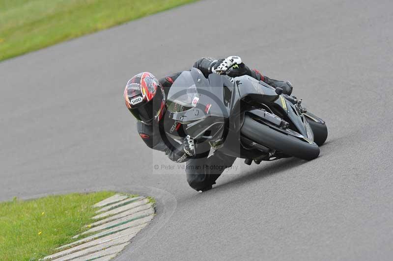 Motorcycle action photographs;anglesey circuit;anglesey trackday photographs;event digital images;eventdigitalimages;no limits trackday;oulton park circuit cheshire;peter wileman photography;trackday;trackday digital images;trackday photos;ty croes circuit wales