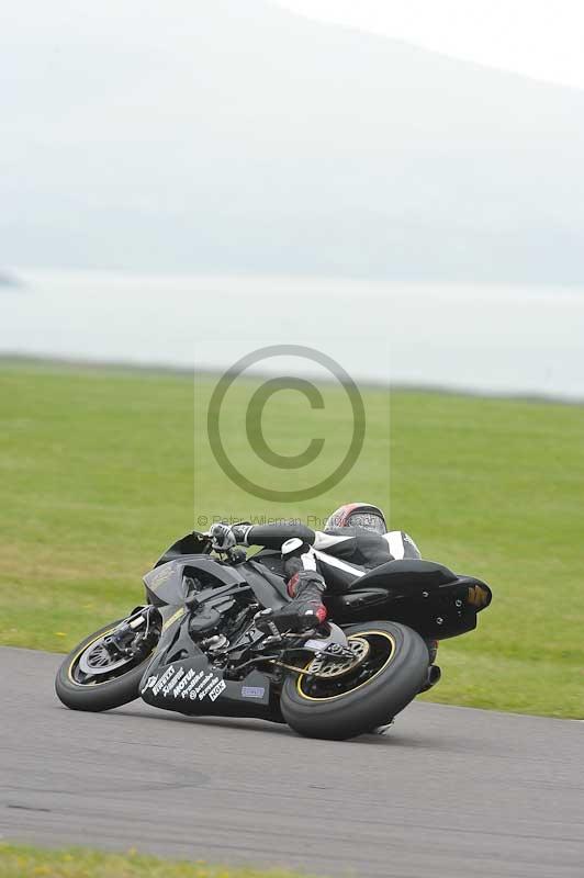 Motorcycle action photographs;anglesey circuit;anglesey trackday photographs;event digital images;eventdigitalimages;no limits trackday;oulton park circuit cheshire;peter wileman photography;trackday;trackday digital images;trackday photos;ty croes circuit wales