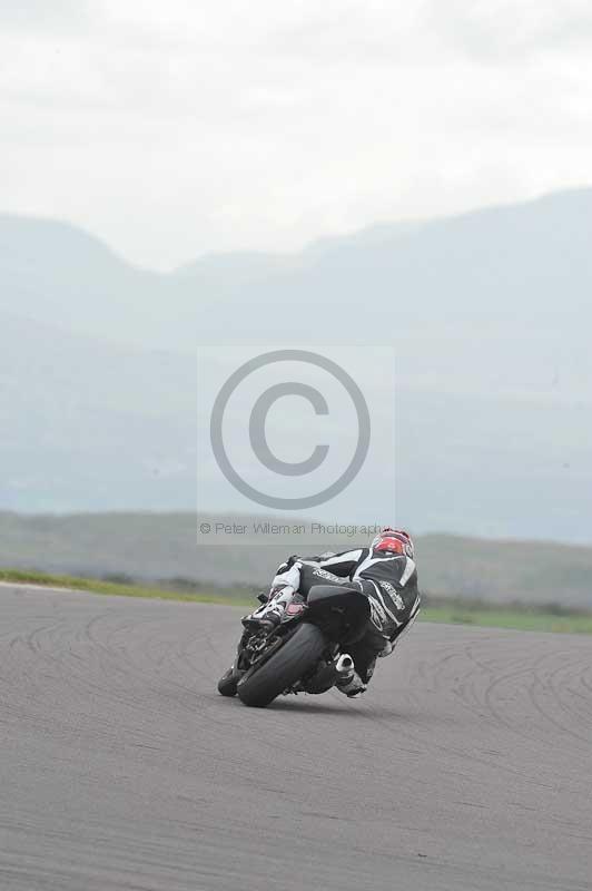 Motorcycle action photographs;anglesey circuit;anglesey trackday photographs;event digital images;eventdigitalimages;no limits trackday;oulton park circuit cheshire;peter wileman photography;trackday;trackday digital images;trackday photos;ty croes circuit wales