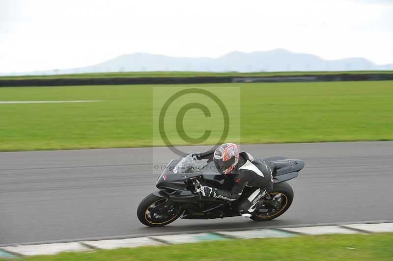 Motorcycle action photographs;anglesey circuit;anglesey trackday photographs;event digital images;eventdigitalimages;no limits trackday;oulton park circuit cheshire;peter wileman photography;trackday;trackday digital images;trackday photos;ty croes circuit wales