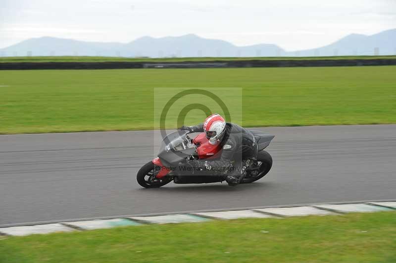 Motorcycle action photographs;anglesey circuit;anglesey trackday photographs;event digital images;eventdigitalimages;no limits trackday;oulton park circuit cheshire;peter wileman photography;trackday;trackday digital images;trackday photos;ty croes circuit wales