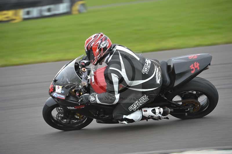 Motorcycle action photographs;anglesey circuit;anglesey trackday photographs;event digital images;eventdigitalimages;no limits trackday;oulton park circuit cheshire;peter wileman photography;trackday;trackday digital images;trackday photos;ty croes circuit wales