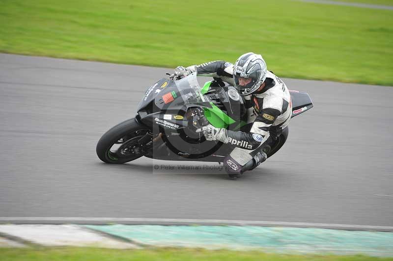 Motorcycle action photographs;anglesey circuit;anglesey trackday photographs;event digital images;eventdigitalimages;no limits trackday;oulton park circuit cheshire;peter wileman photography;trackday;trackday digital images;trackday photos;ty croes circuit wales