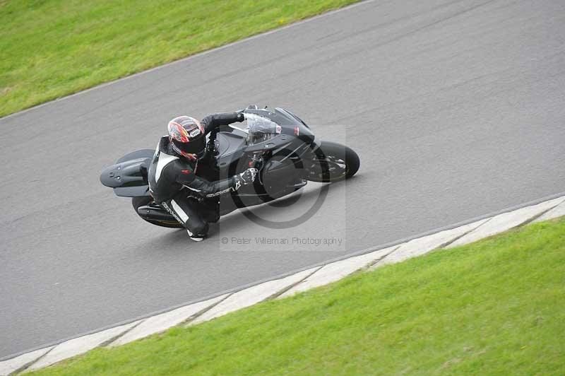 Motorcycle action photographs;anglesey circuit;anglesey trackday photographs;event digital images;eventdigitalimages;no limits trackday;oulton park circuit cheshire;peter wileman photography;trackday;trackday digital images;trackday photos;ty croes circuit wales