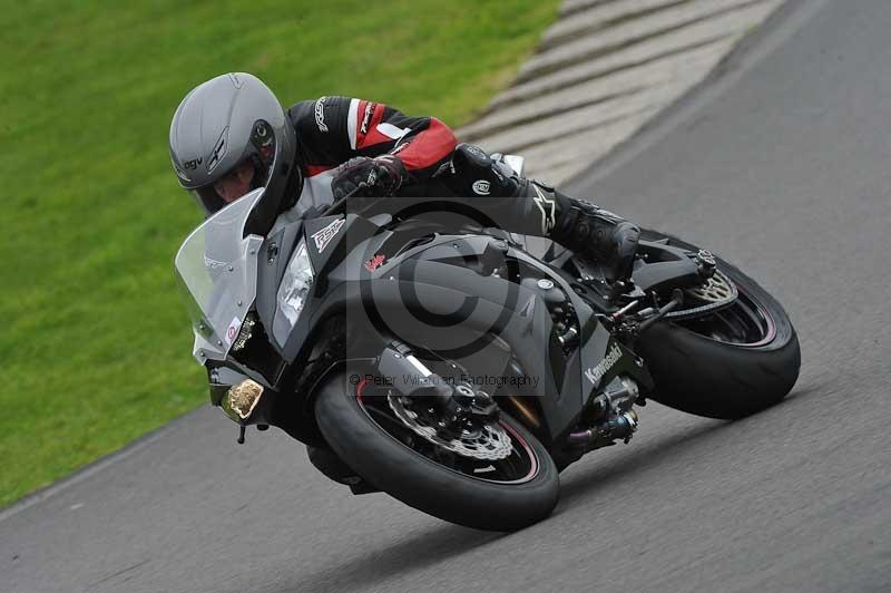 Motorcycle action photographs;anglesey circuit;anglesey trackday photographs;event digital images;eventdigitalimages;no limits trackday;oulton park circuit cheshire;peter wileman photography;trackday;trackday digital images;trackday photos;ty croes circuit wales