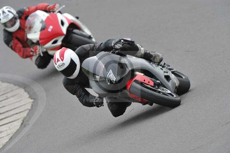 Motorcycle action photographs;anglesey circuit;anglesey trackday photographs;event digital images;eventdigitalimages;no limits trackday;oulton park circuit cheshire;peter wileman photography;trackday;trackday digital images;trackday photos;ty croes circuit wales