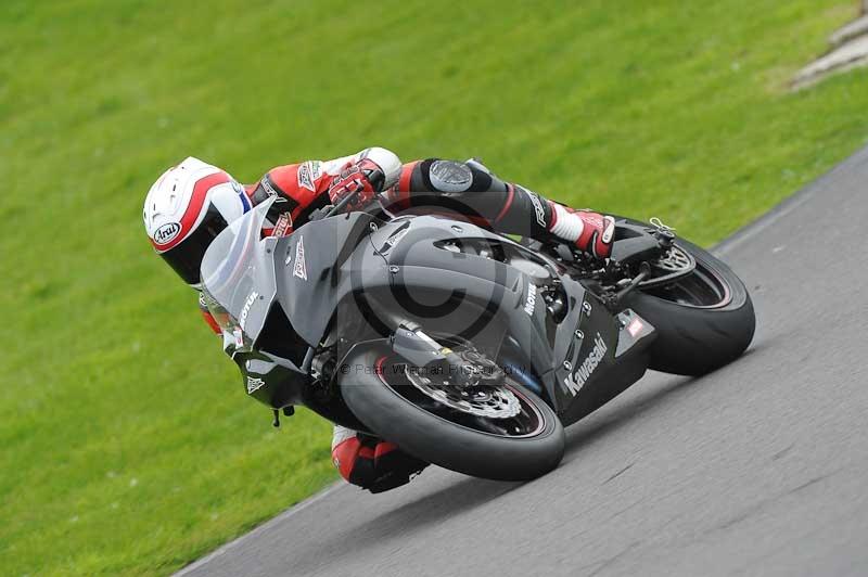 Motorcycle action photographs;anglesey circuit;anglesey trackday photographs;event digital images;eventdigitalimages;no limits trackday;oulton park circuit cheshire;peter wileman photography;trackday;trackday digital images;trackday photos;ty croes circuit wales