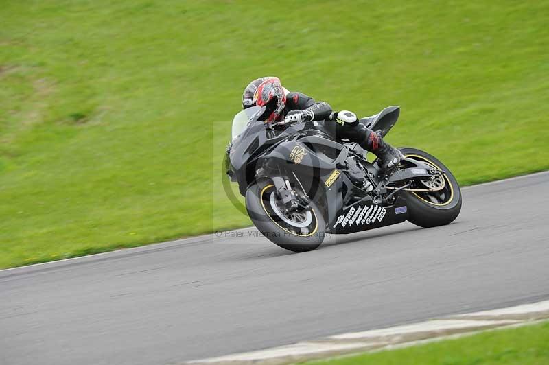 Motorcycle action photographs;anglesey circuit;anglesey trackday photographs;event digital images;eventdigitalimages;no limits trackday;oulton park circuit cheshire;peter wileman photography;trackday;trackday digital images;trackday photos;ty croes circuit wales