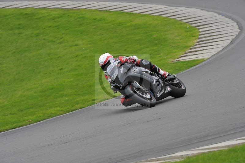 Motorcycle action photographs;anglesey circuit;anglesey trackday photographs;event digital images;eventdigitalimages;no limits trackday;oulton park circuit cheshire;peter wileman photography;trackday;trackday digital images;trackday photos;ty croes circuit wales