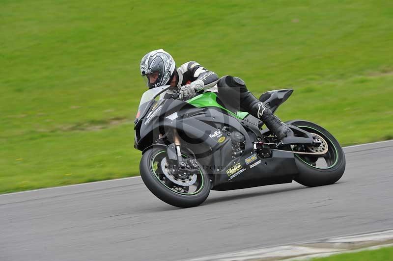 Motorcycle action photographs;anglesey circuit;anglesey trackday photographs;event digital images;eventdigitalimages;no limits trackday;oulton park circuit cheshire;peter wileman photography;trackday;trackday digital images;trackday photos;ty croes circuit wales