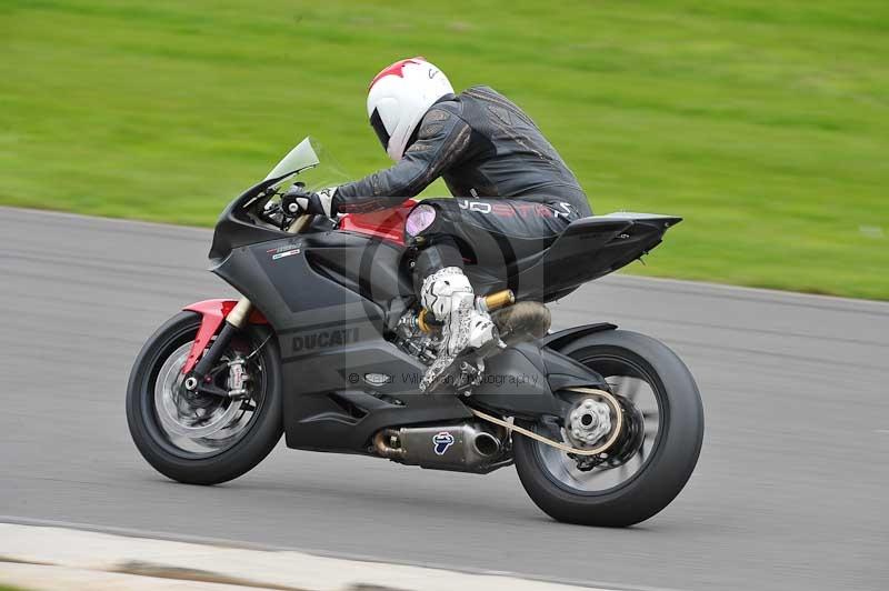 Motorcycle action photographs;anglesey circuit;anglesey trackday photographs;event digital images;eventdigitalimages;no limits trackday;oulton park circuit cheshire;peter wileman photography;trackday;trackday digital images;trackday photos;ty croes circuit wales