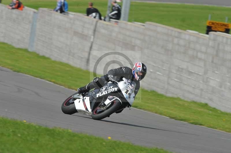 Motorcycle action photographs;anglesey circuit;anglesey trackday photographs;event digital images;eventdigitalimages;no limits trackday;oulton park circuit cheshire;peter wileman photography;trackday;trackday digital images;trackday photos;ty croes circuit wales