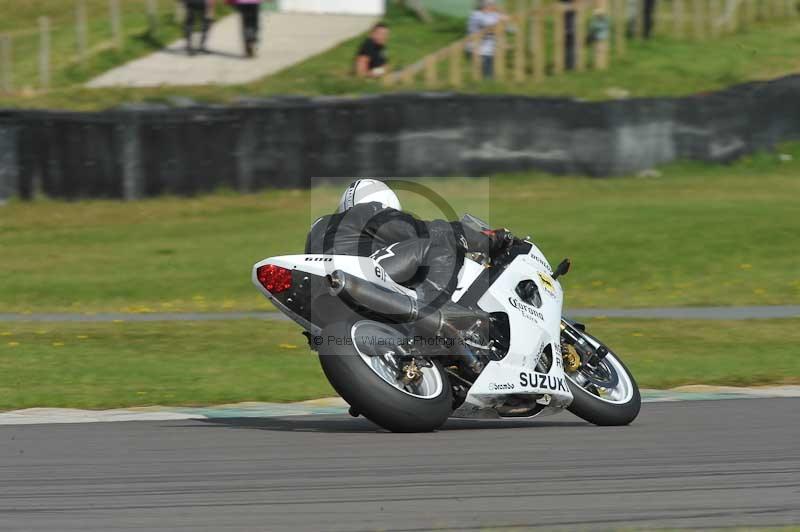 Motorcycle action photographs;anglesey circuit;anglesey trackday photographs;event digital images;eventdigitalimages;no limits trackday;oulton park circuit cheshire;peter wileman photography;trackday;trackday digital images;trackday photos;ty croes circuit wales