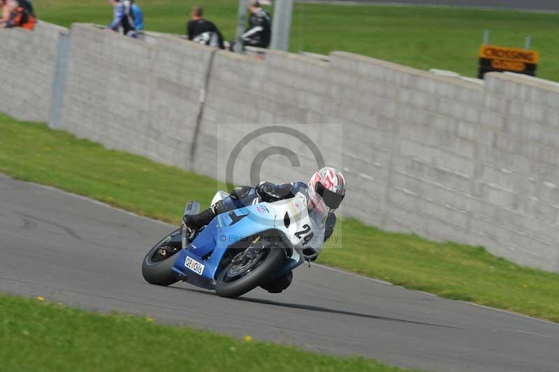 Motorcycle action photographs;anglesey circuit;anglesey trackday photographs;event digital images;eventdigitalimages;no limits trackday;oulton park circuit cheshire;peter wileman photography;trackday;trackday digital images;trackday photos;ty croes circuit wales