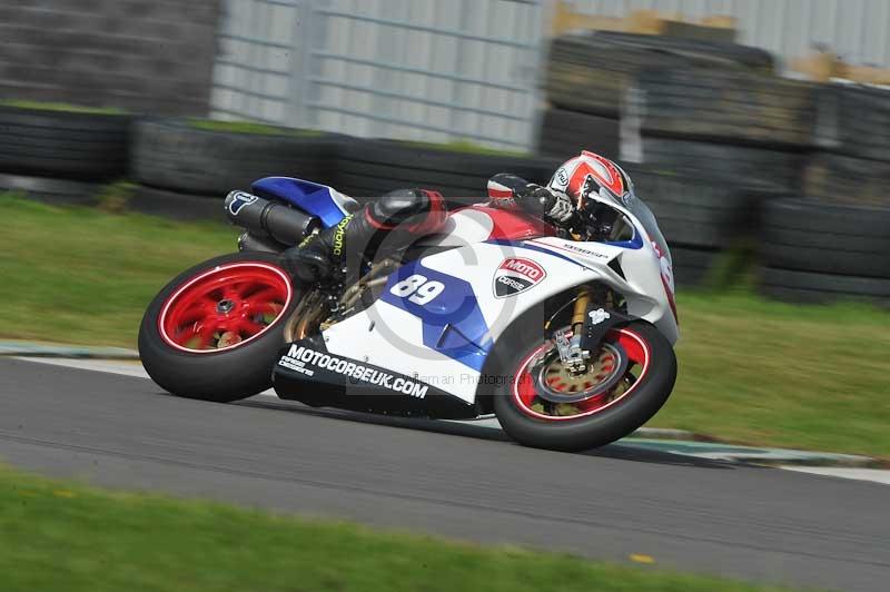 Motorcycle action photographs;anglesey circuit;anglesey trackday photographs;event digital images;eventdigitalimages;no limits trackday;oulton park circuit cheshire;peter wileman photography;trackday;trackday digital images;trackday photos;ty croes circuit wales