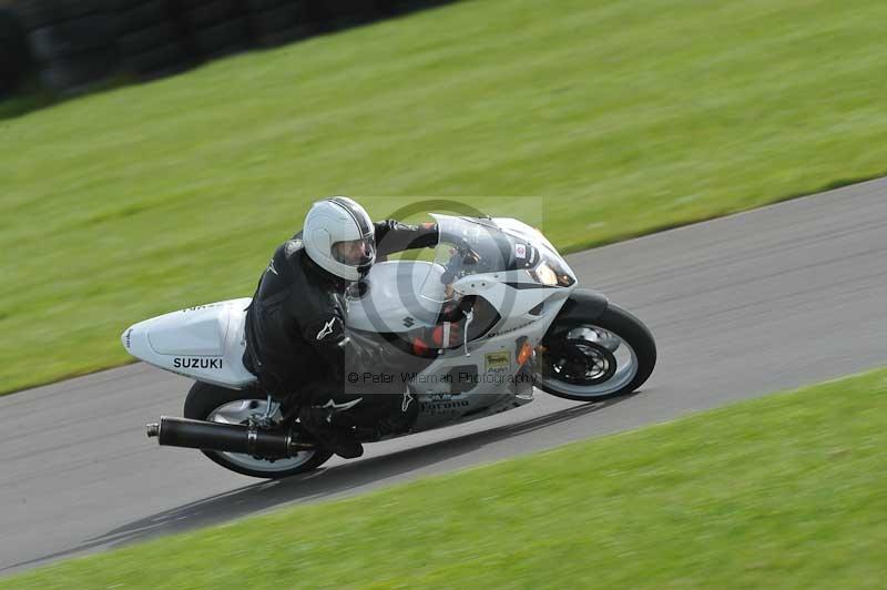 Motorcycle action photographs;anglesey circuit;anglesey trackday photographs;event digital images;eventdigitalimages;no limits trackday;oulton park circuit cheshire;peter wileman photography;trackday;trackday digital images;trackday photos;ty croes circuit wales