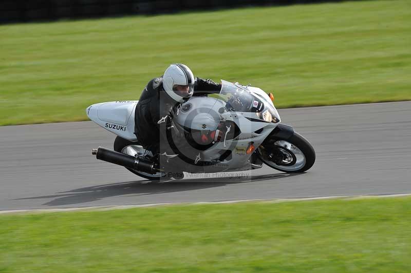 Motorcycle action photographs;anglesey circuit;anglesey trackday photographs;event digital images;eventdigitalimages;no limits trackday;oulton park circuit cheshire;peter wileman photography;trackday;trackday digital images;trackday photos;ty croes circuit wales