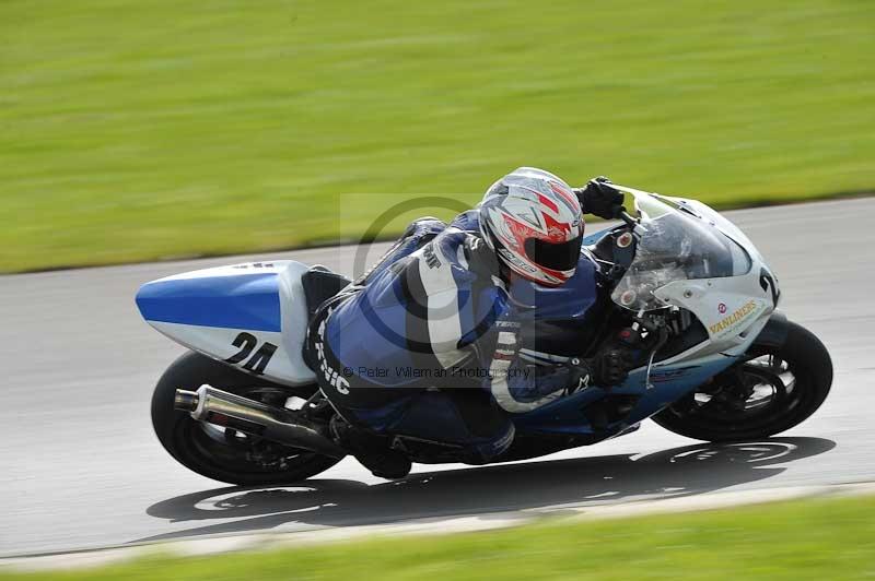 Motorcycle action photographs;anglesey circuit;anglesey trackday photographs;event digital images;eventdigitalimages;no limits trackday;oulton park circuit cheshire;peter wileman photography;trackday;trackday digital images;trackday photos;ty croes circuit wales