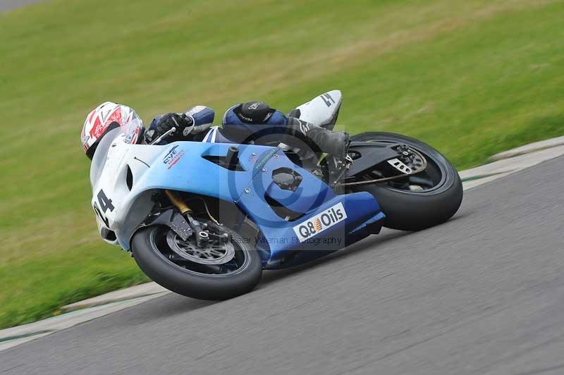 Motorcycle action photographs;anglesey circuit;anglesey trackday photographs;event digital images;eventdigitalimages;no limits trackday;oulton park circuit cheshire;peter wileman photography;trackday;trackday digital images;trackday photos;ty croes circuit wales