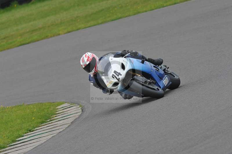 Motorcycle action photographs;anglesey circuit;anglesey trackday photographs;event digital images;eventdigitalimages;no limits trackday;oulton park circuit cheshire;peter wileman photography;trackday;trackday digital images;trackday photos;ty croes circuit wales